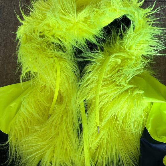 pre owned great condition Nike x sacai medium faux jacket!!!! - Picture 3 of 6